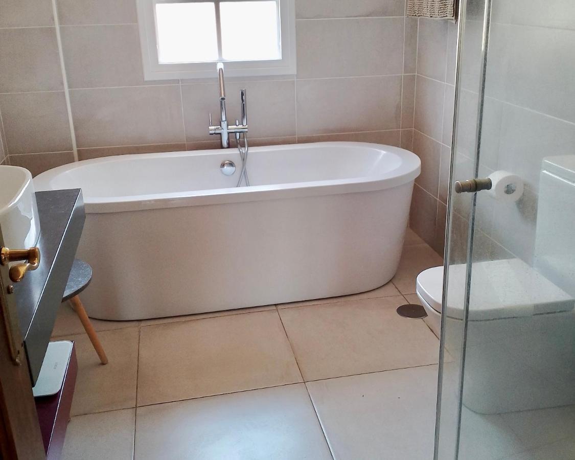 Villa Consuelo - Quiet Location Close To Resorts Buzanada Εξωτερικό φωτογραφία